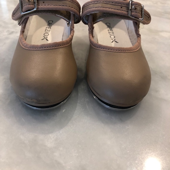 Capezio 3800 Girls Tap Shoes, Caramel, Size 8.5M - Picture 3 of 4